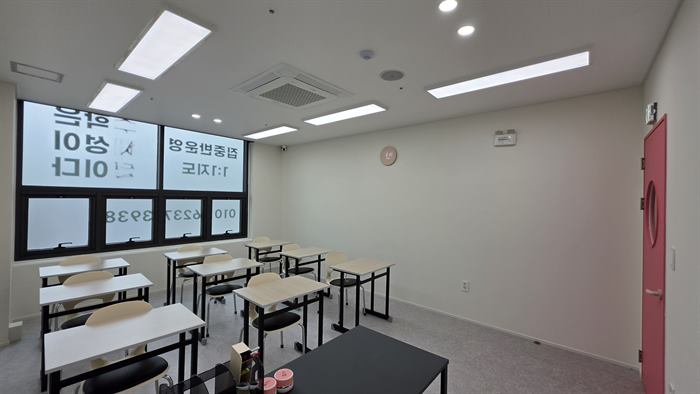 나주 영어학원 학원·교습소 인테리어 시공 사진 8 - 전라남도 나주시 우솔디자인